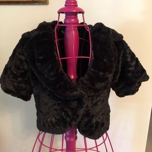 5/$25 🔴 Charlotte Russe | Faux Fur Top size Medium